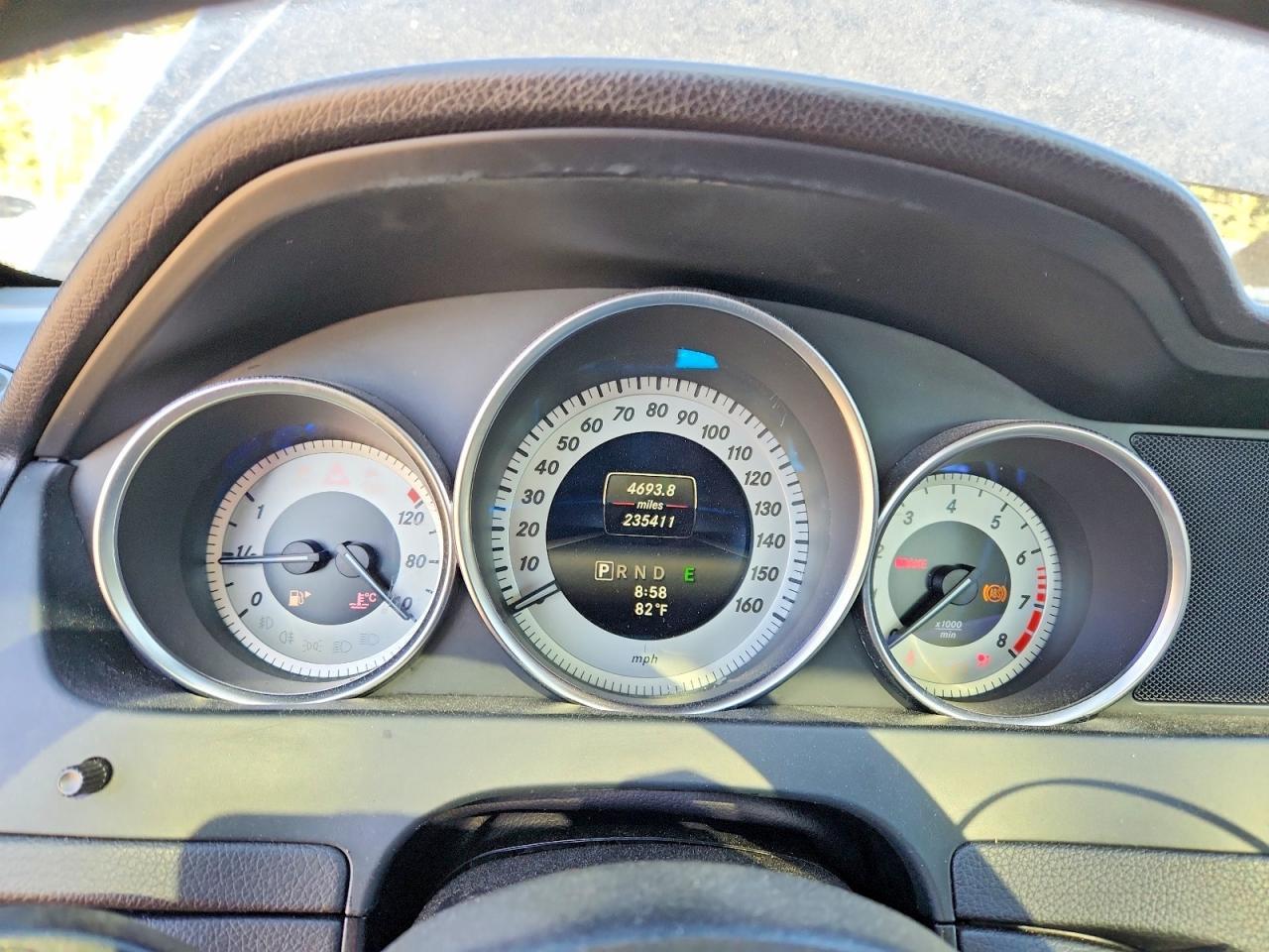 2014 Mercedes-Benz C 250 - zdjęcie 9