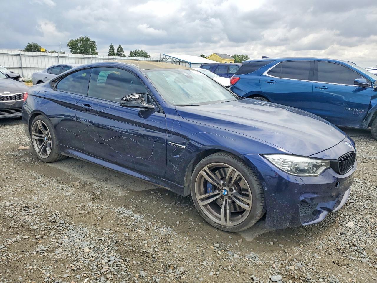 2015 BMW M4 - zdjęcie 4