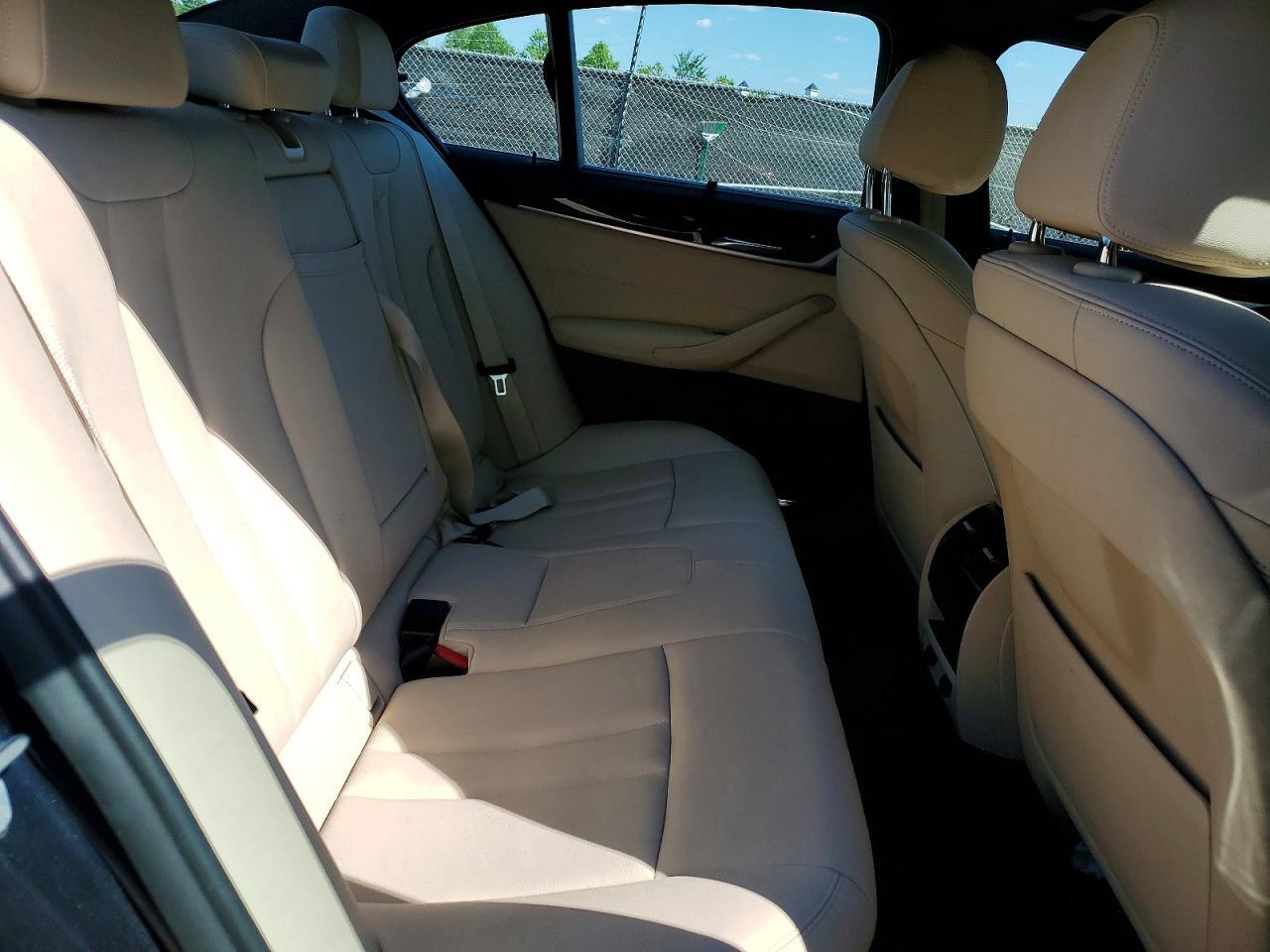 2019 BMW Seria 5 530e - zdjęcie 10