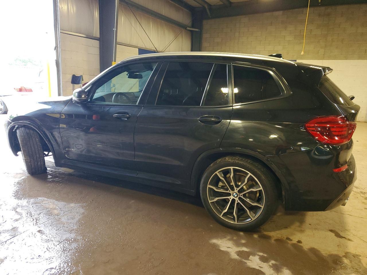 2018 BMW X3 xDrive30I - zdjęcie 2
