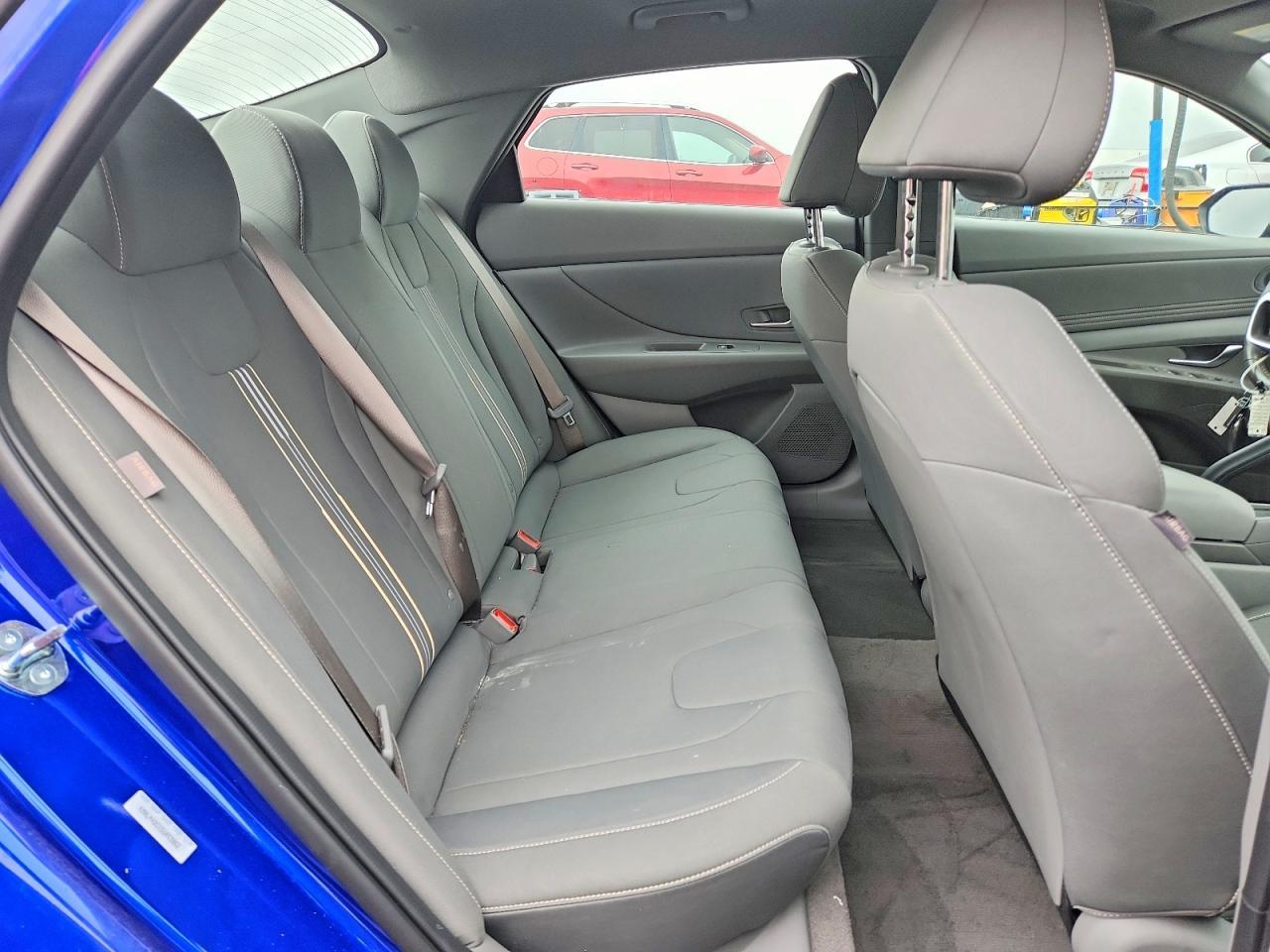 2025 Hyundai Elantra Sel Sport - zdjęcie 10