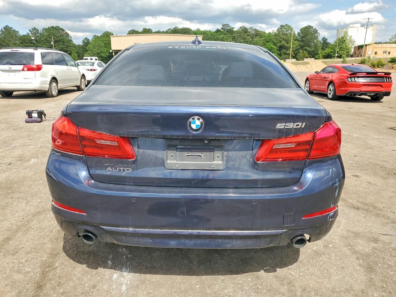 2017 BMW 530 I - zdjęcie 6