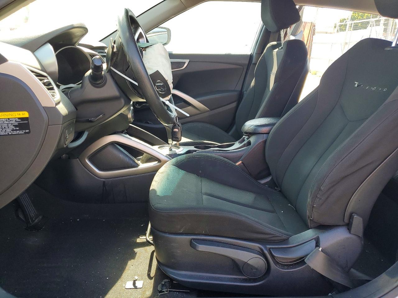 2016 Hyundai Veloster Base - zdjęcie 7