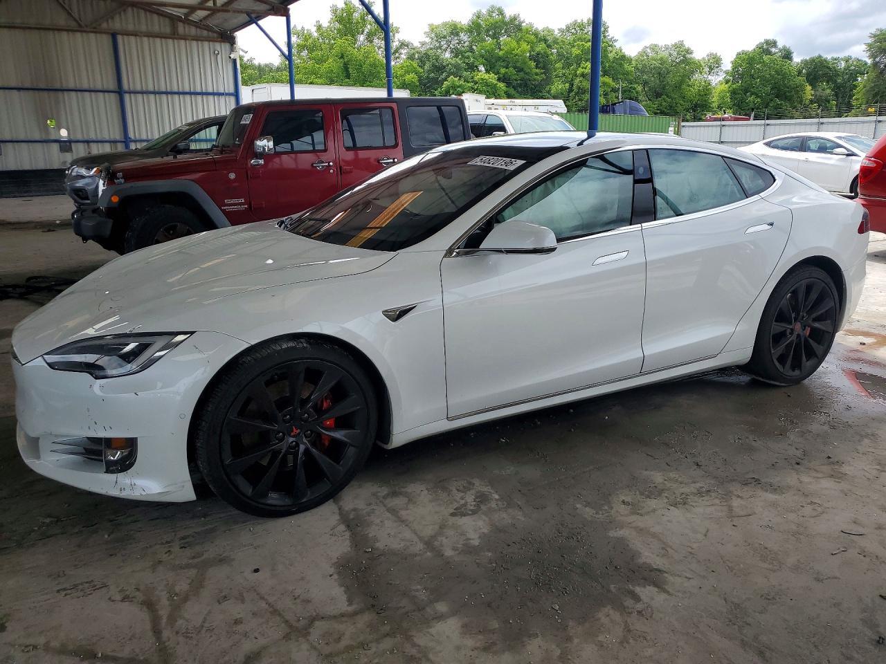 2018 Tesla Model S - zdjęcie główne