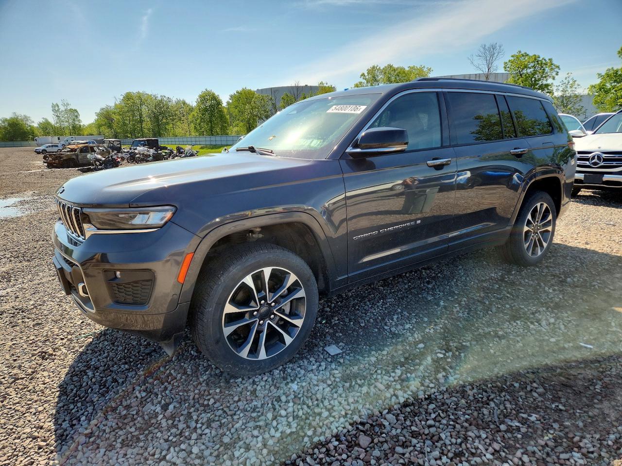 2021 Jeep Grand Cherokee L Overland - zdjęcie główne