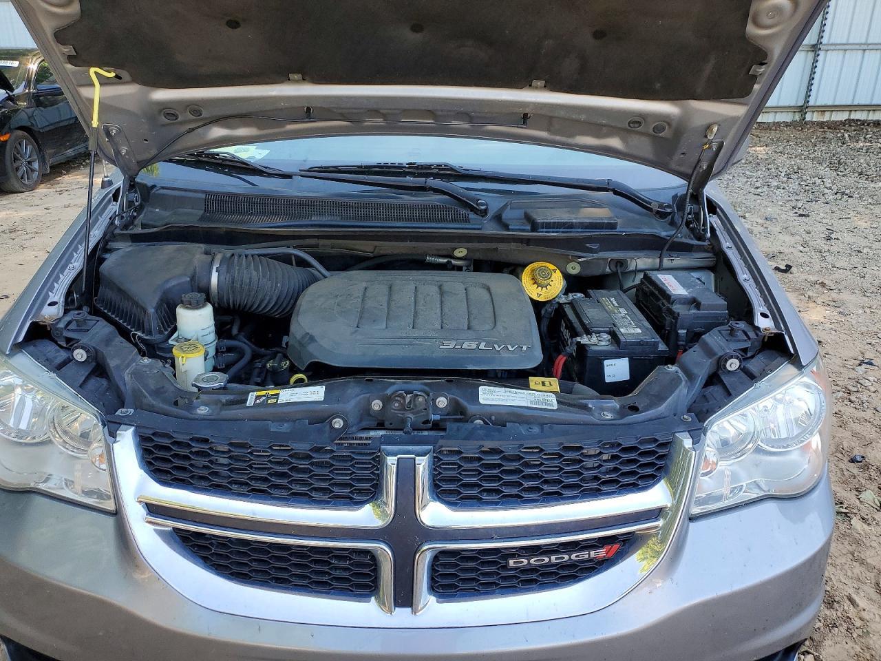 2016 Dodge Grand Caravan Sxt - zdjęcie 12