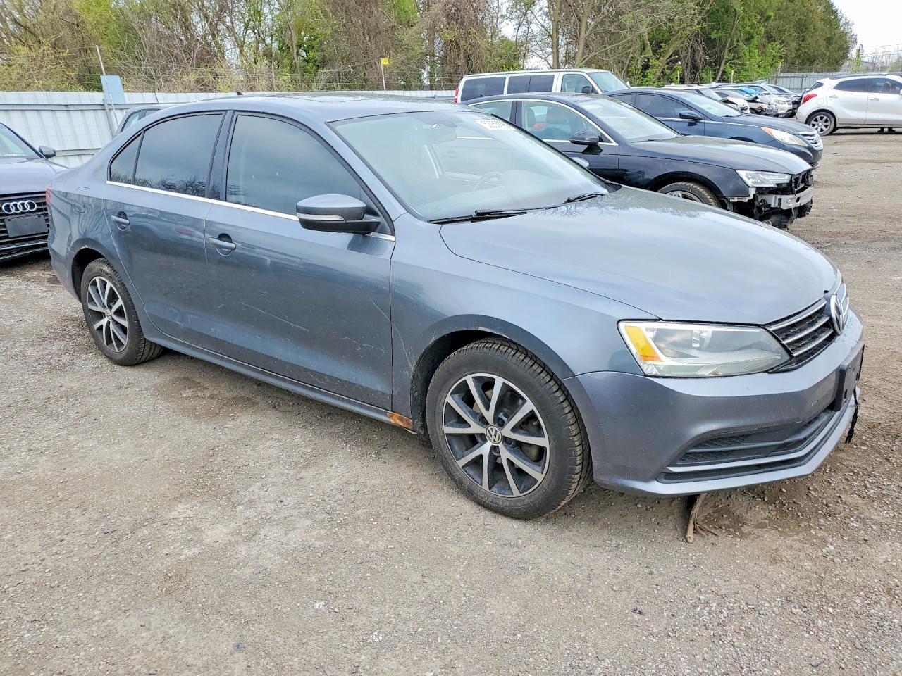 2016 Volkswagen Jetta Comfortline - zdjęcie 4