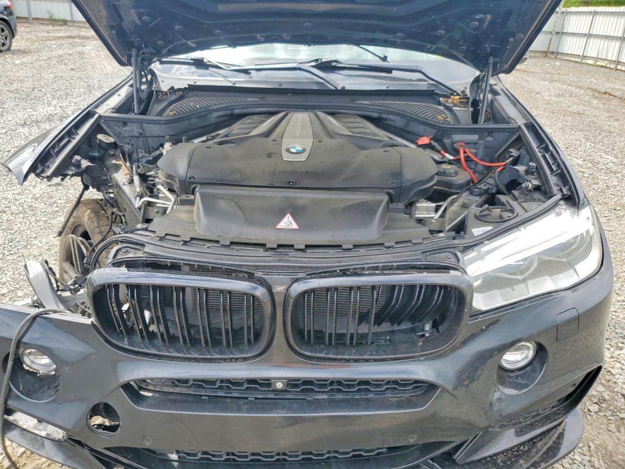 2015 BMW X6 xDrive50I - zdjęcie 12