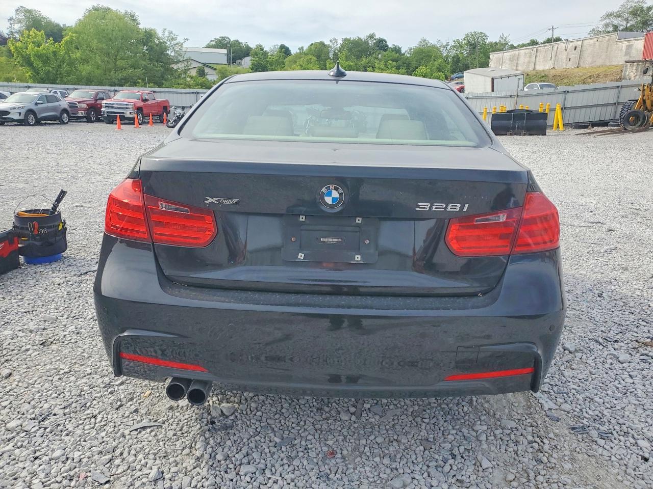 2013 BMW 328 Xi - zdjęcie 6