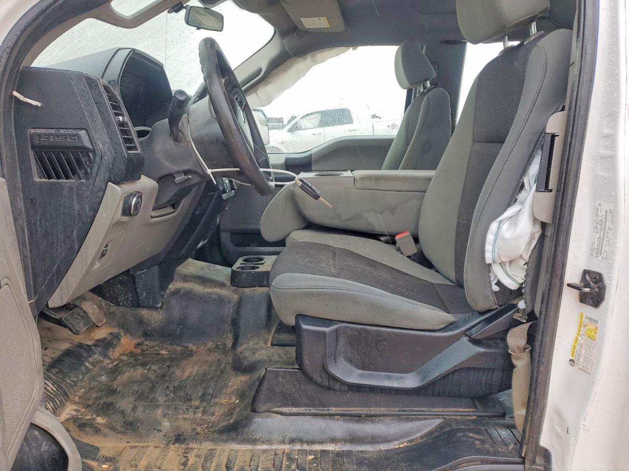 2020 Ford F150 Super Cab - zdjęcie 7