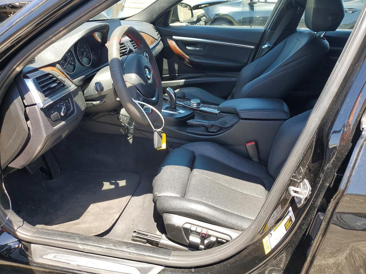 2017 BMW 330 I - zdjęcie 7