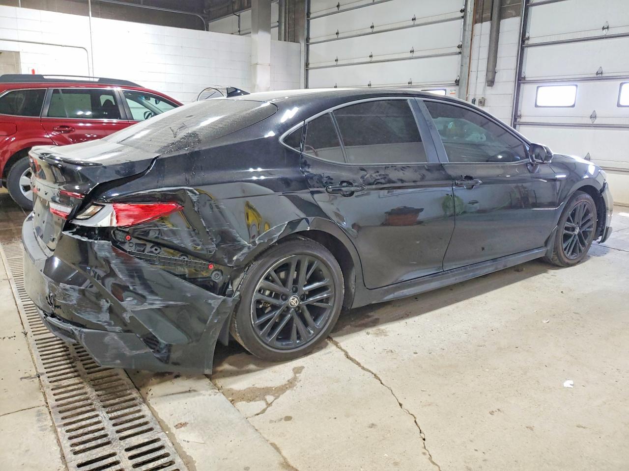 2026 Toyota Camry Se - zdjęcie 3
