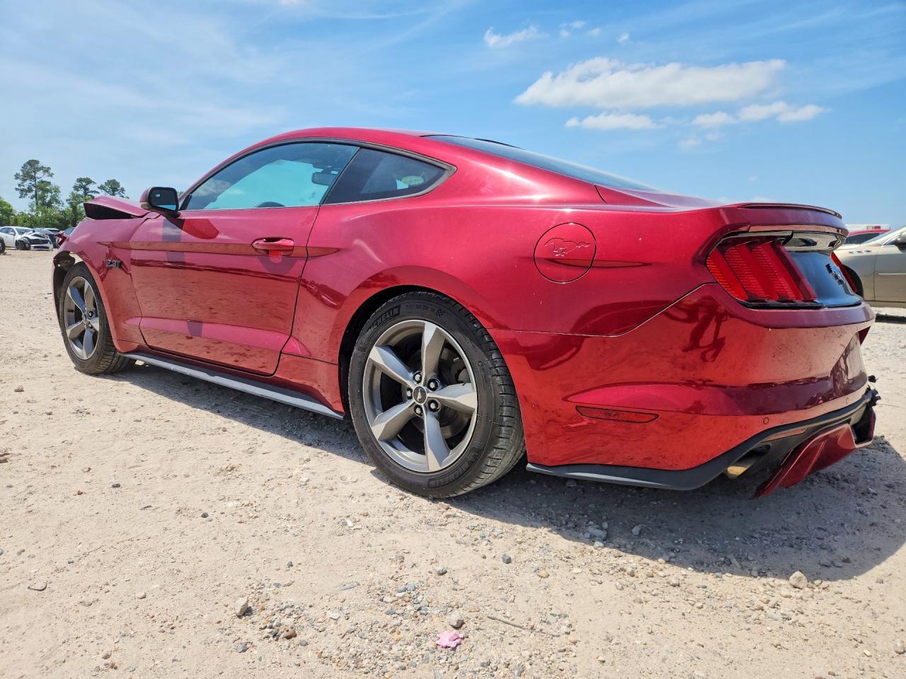 2017 Ford Mustang - zdjęcie 2