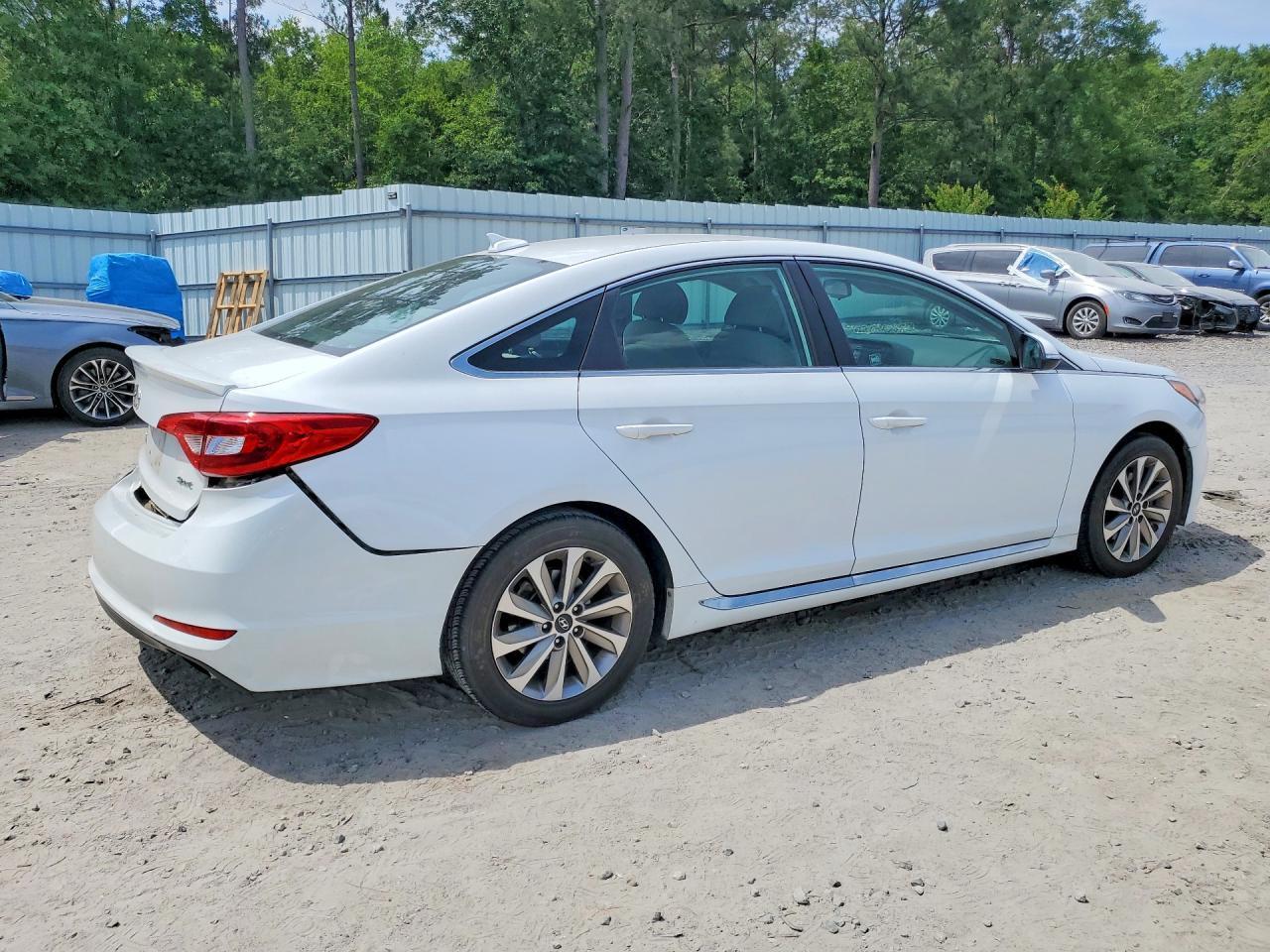 2015 Hyundai Sonata Sport - zdjęcie 3