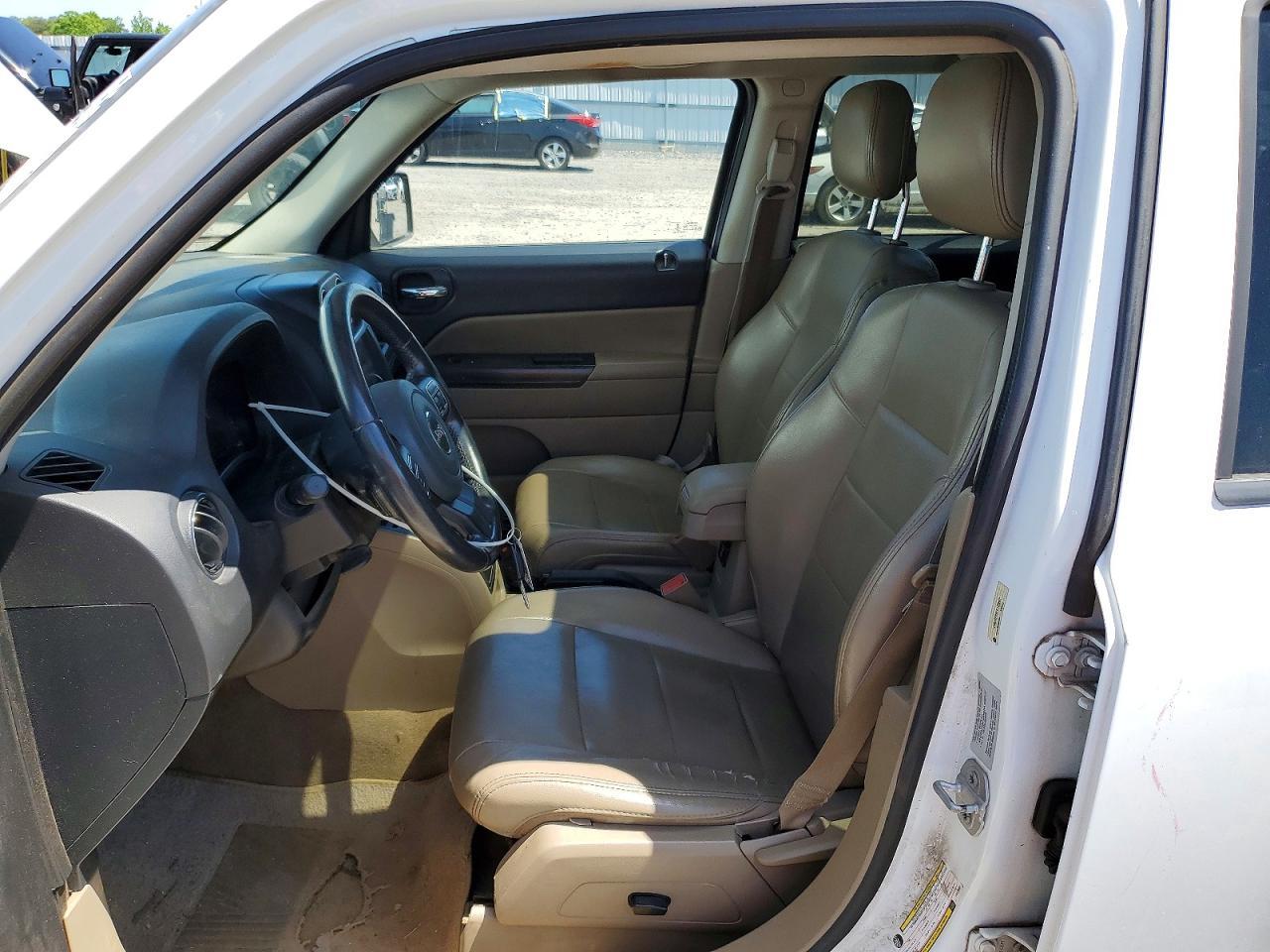 2015 Jeep Patriot Latitude - zdjęcie 7