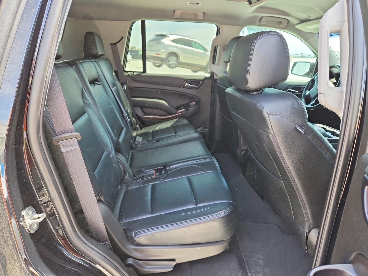 2019 Chevrolet Tahoe C1500 Ls - zdjęcie 11