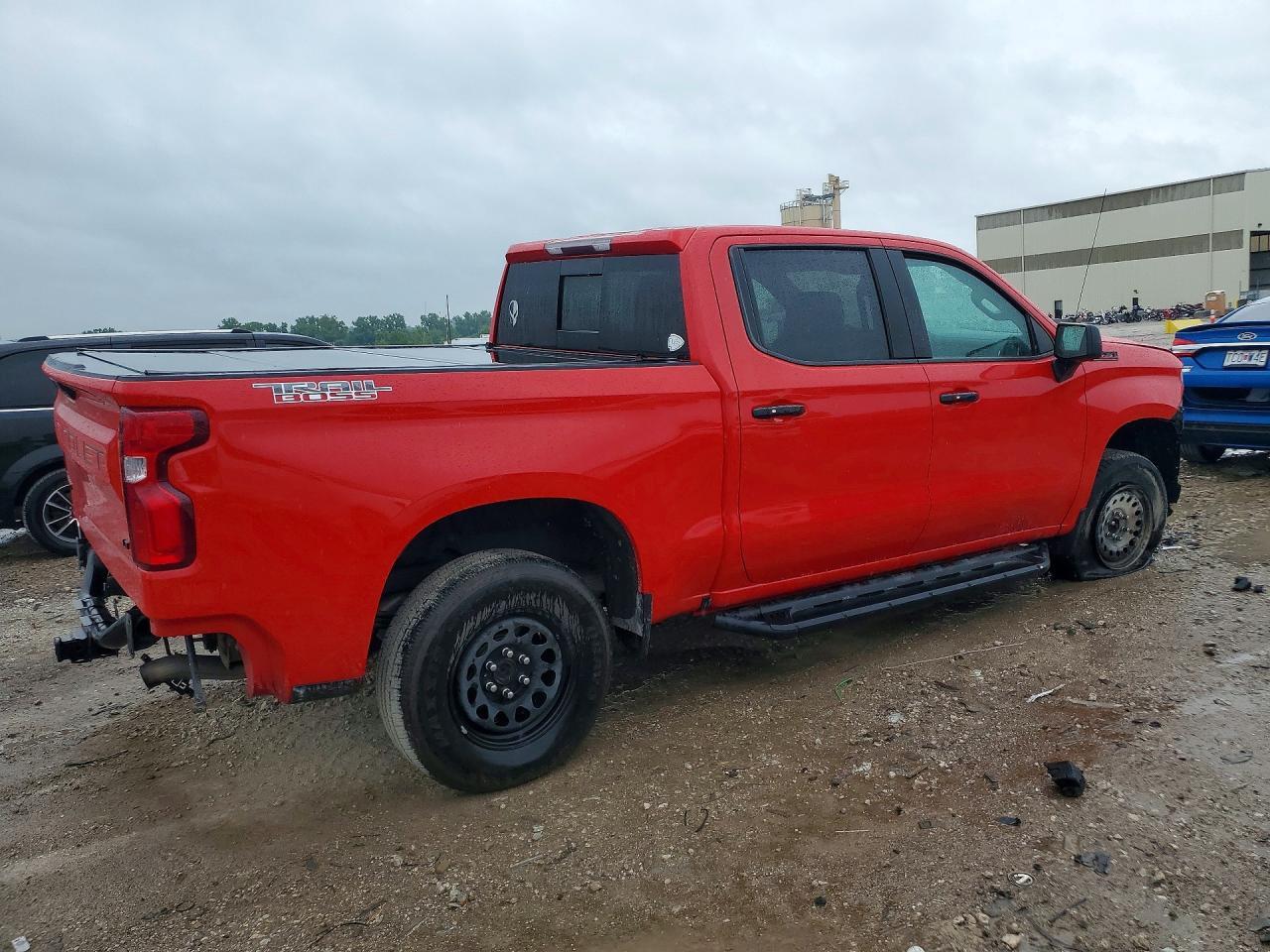 2019 Chevrolet Silverado K1500 Lt Trail Boss - zdjęcie 3