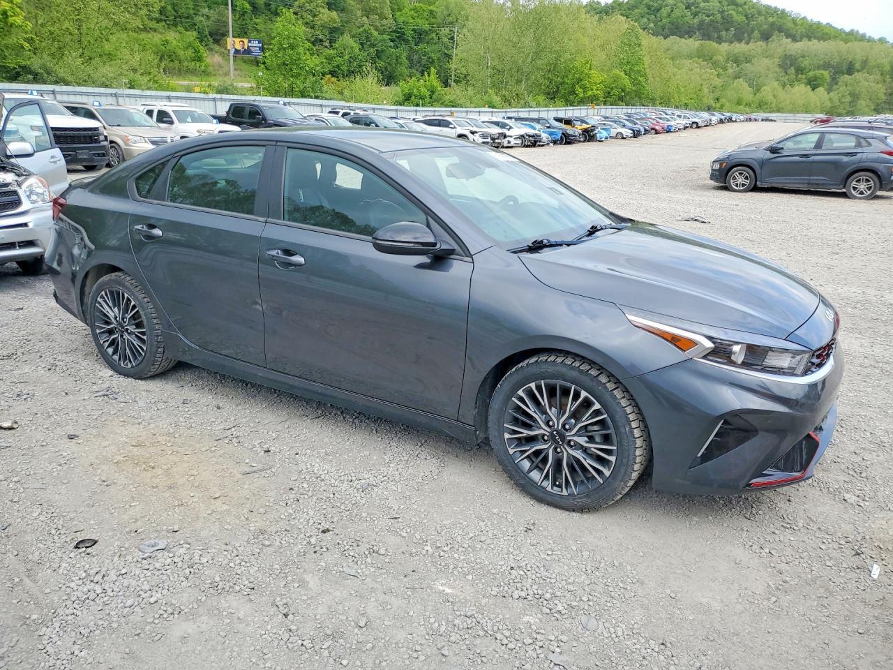 2024 Kia Forte Gt Line - zdjęcie 4