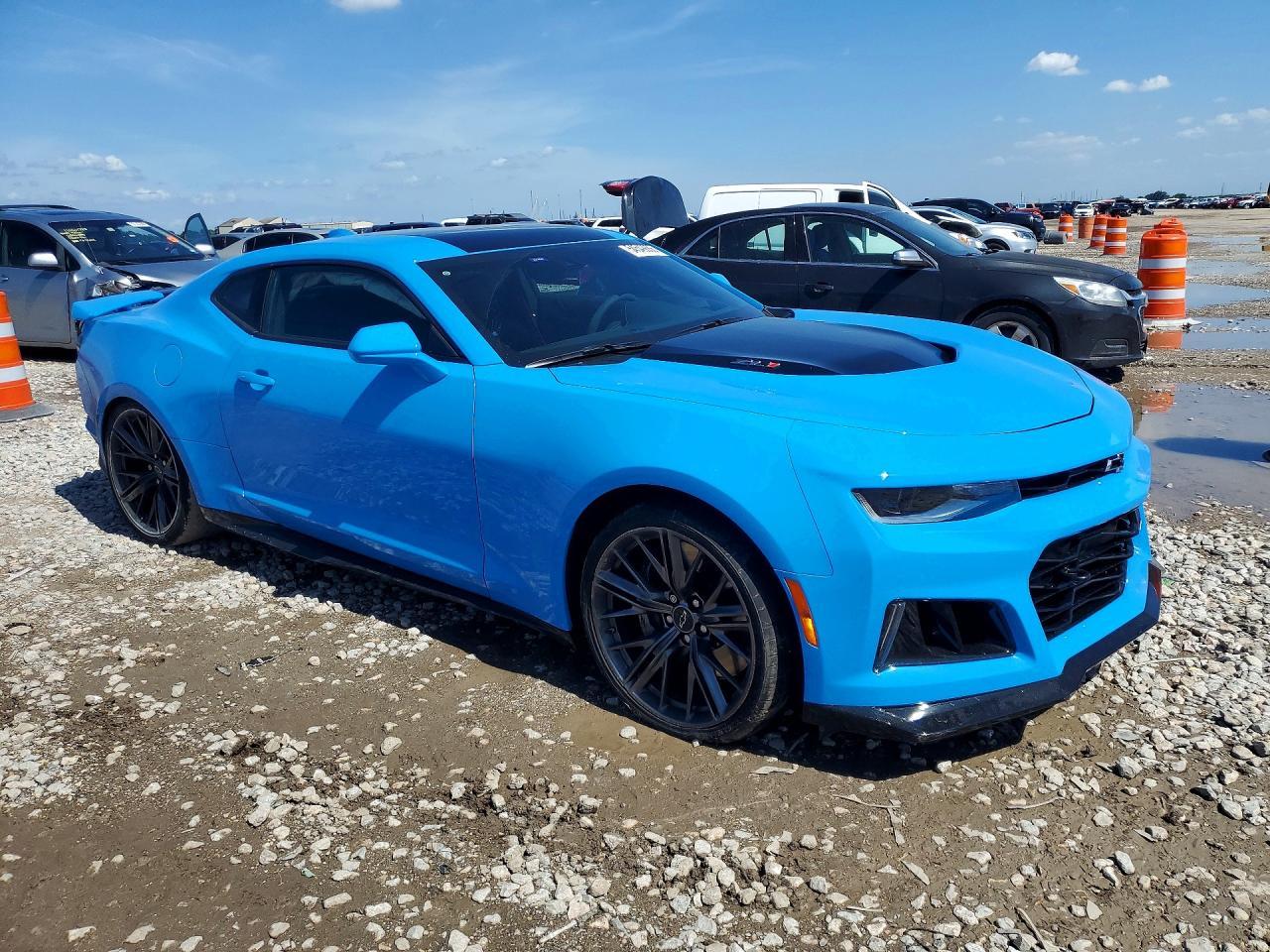 2022 Chevrolet Camaro Zl1 - zdjęcie 4