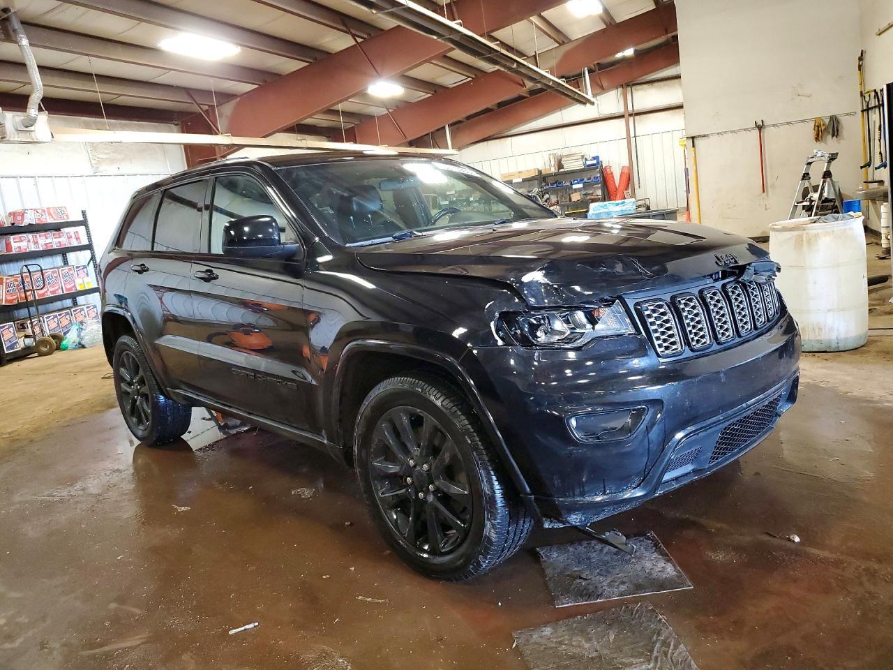 2021 Jeep Grand Cherokee Laredo - zdjęcie 4