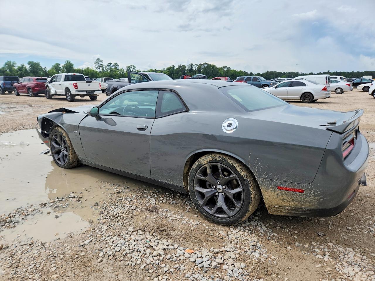 2019 Dodge Challenger R - zdjęcie 2