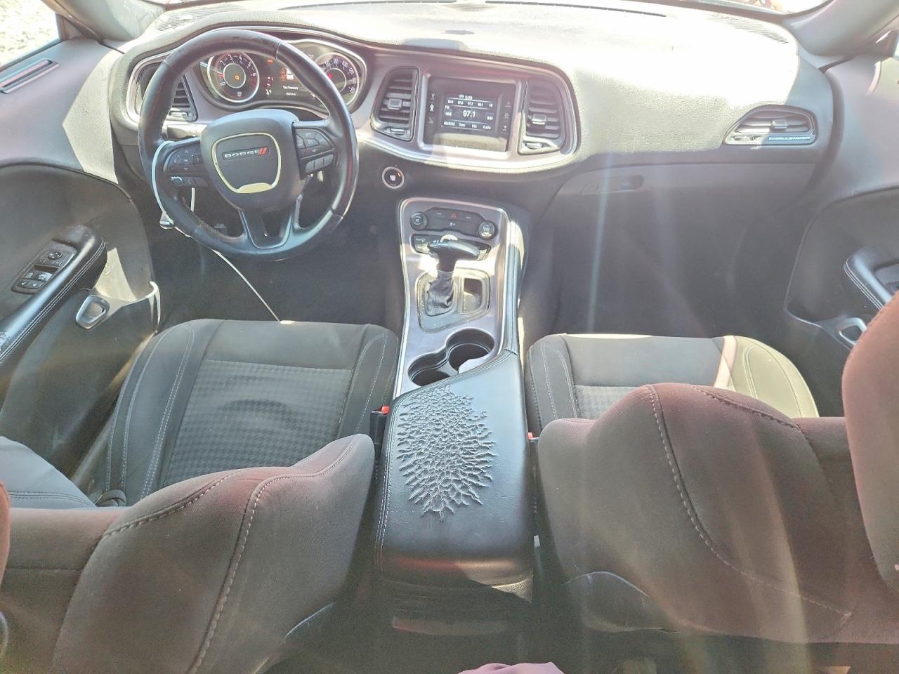 2015 Dodge Challenger Sxt - zdjęcie 8