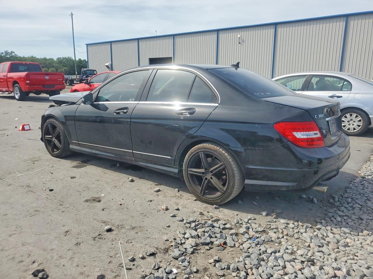 2014 Mercedes-Benz C 300 4Matic - zdjęcie 2