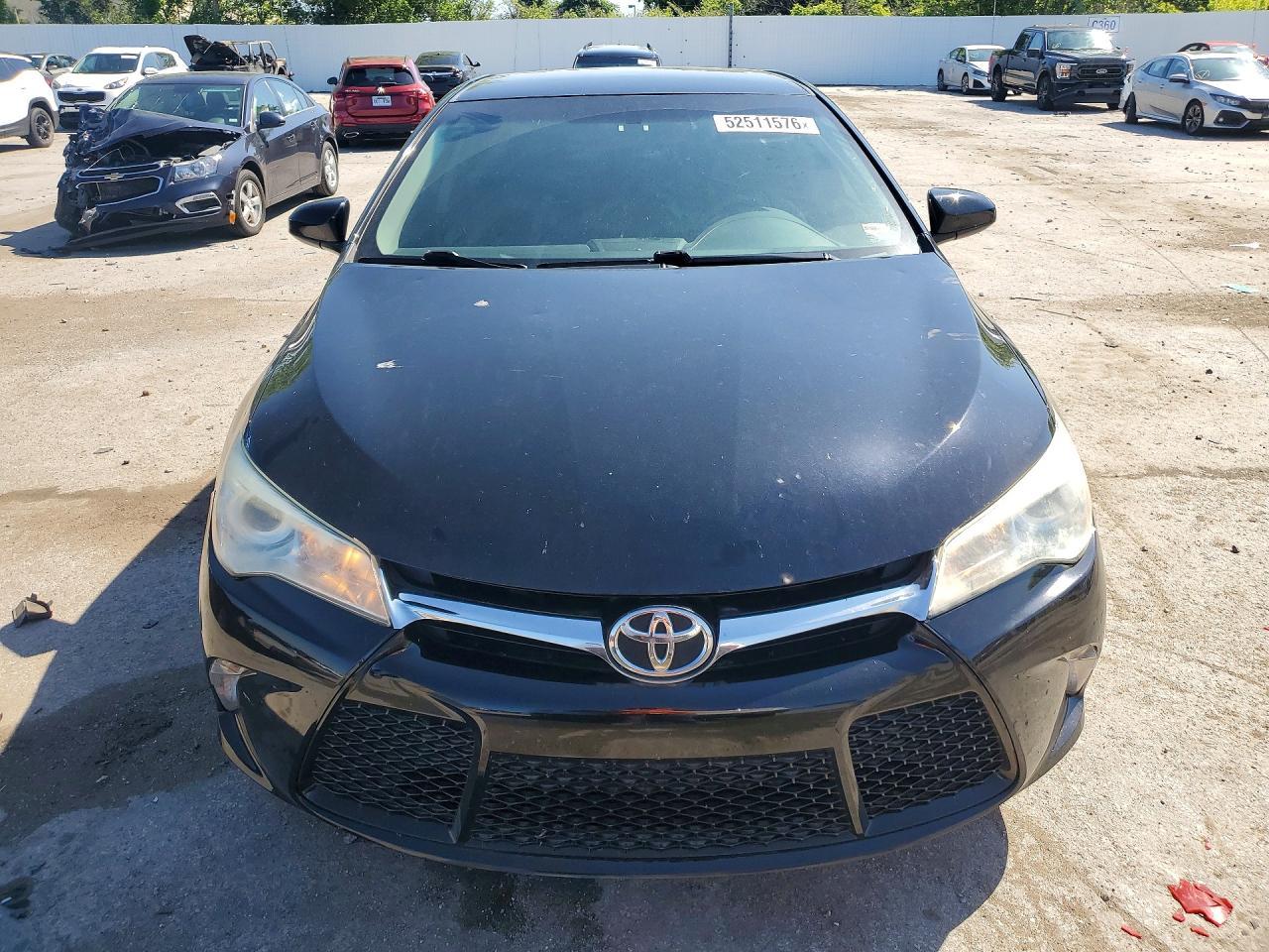 2016 Toyota Camry Le - zdjęcie 5