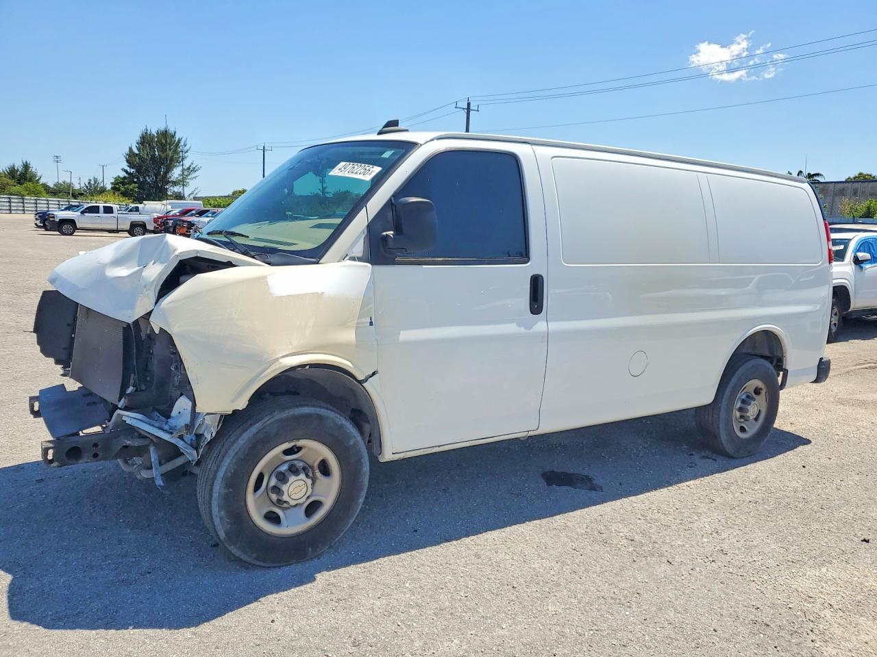 2022 Chevy Express G2500 Cargo - R&D - Prior Fleet - zdjęcie główne
