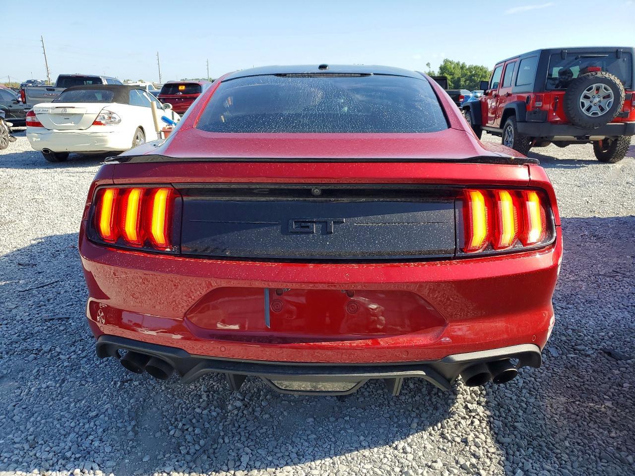 2019 Ford Mustang - zdjęcie 6