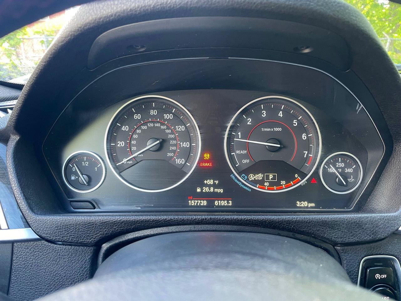 2018 BMW 330 Xi - zdjęcie 8