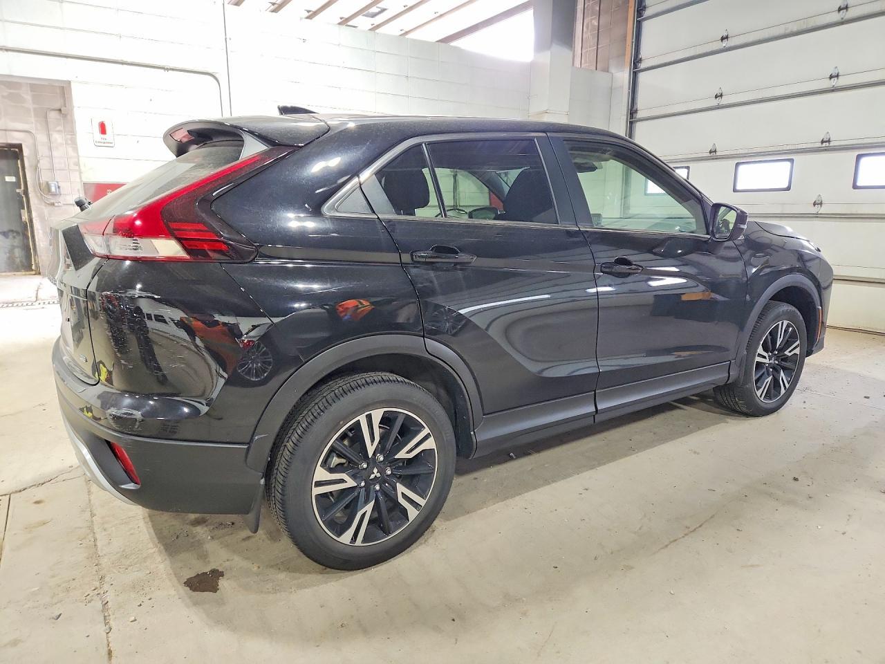 2023 Mitsubishi Eclipse Cross Se - zdjęcie 3