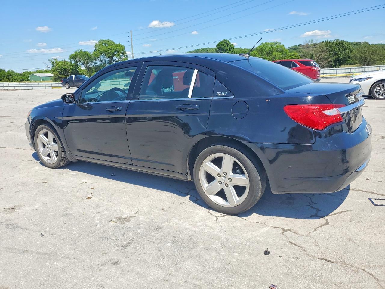 2014 Chrysler 200 Lx - zdjęcie 2