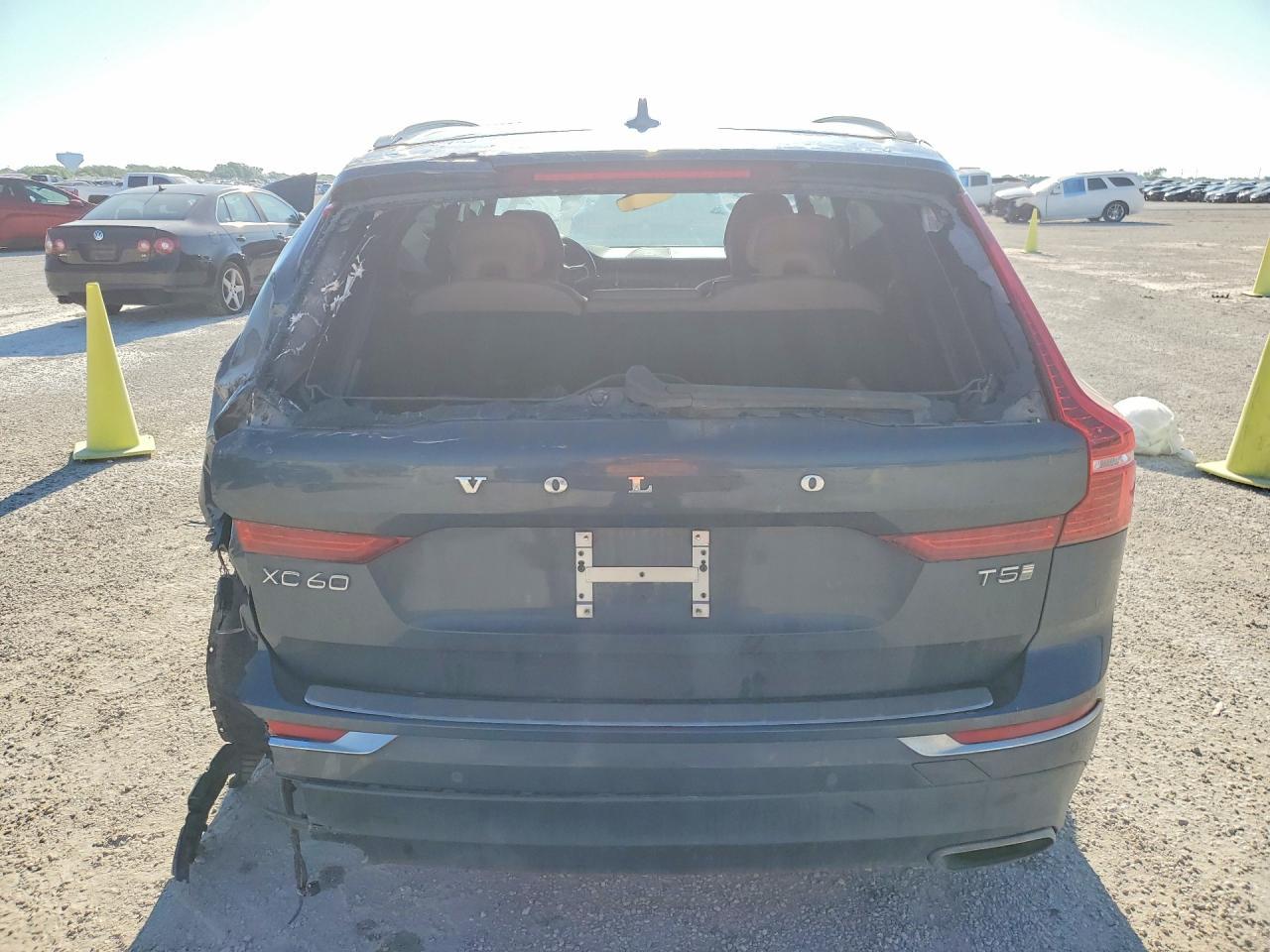 2020 Volvo Xc60 T5 Inscription - zdjęcie 6
