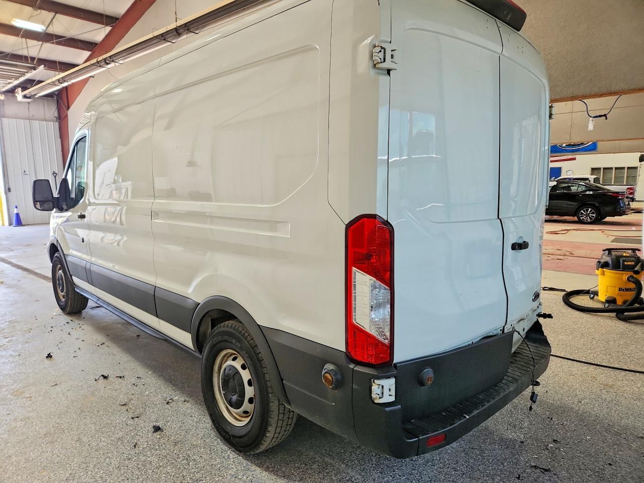 2019 Ford Transit T-250 - zdjęcie 2