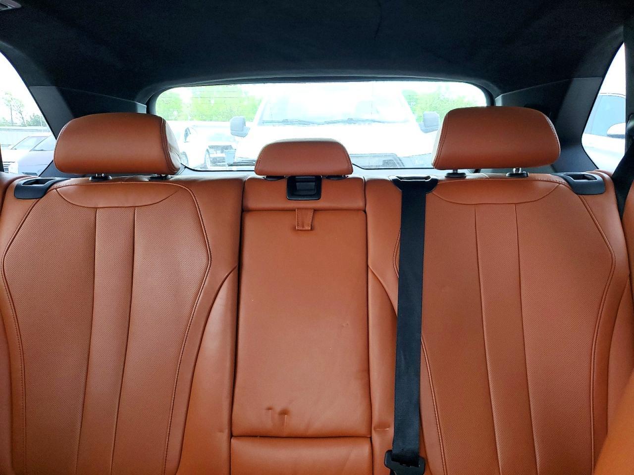 2016 BMW X5 M - zdjęcie 10