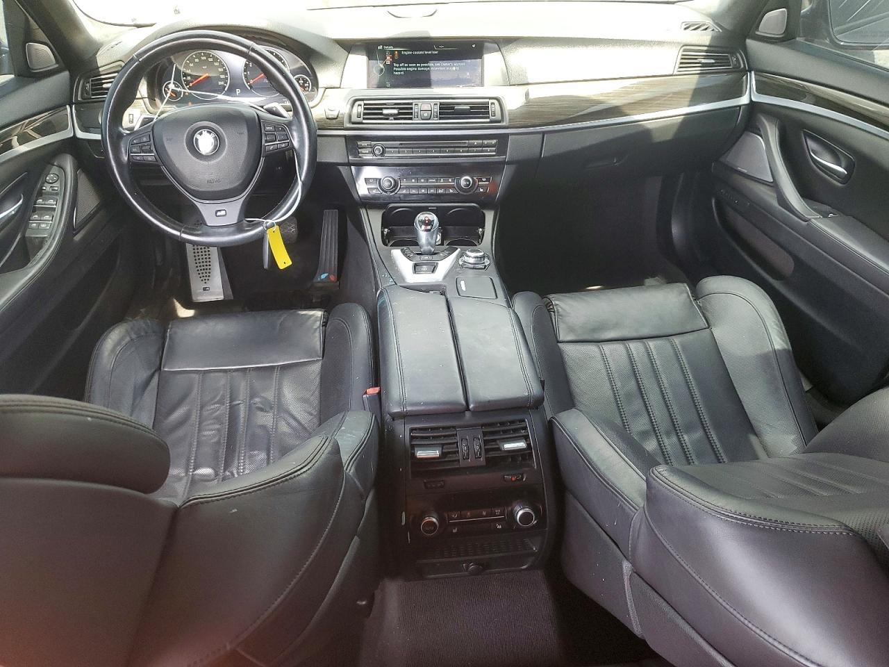 2013 BMW M5 - zdjęcie 8