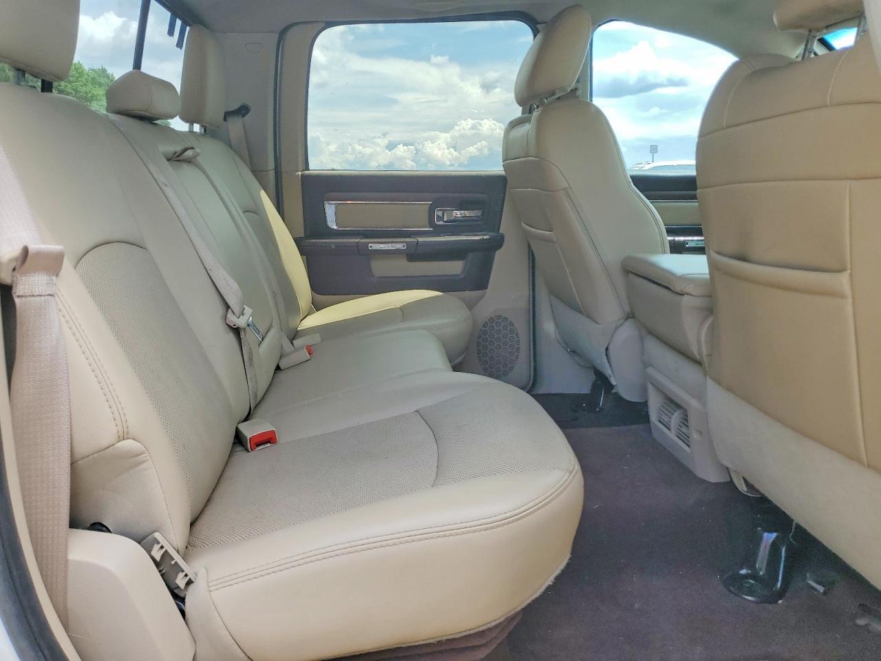 2016 Ram 3500 Laramie - zdjęcie 10