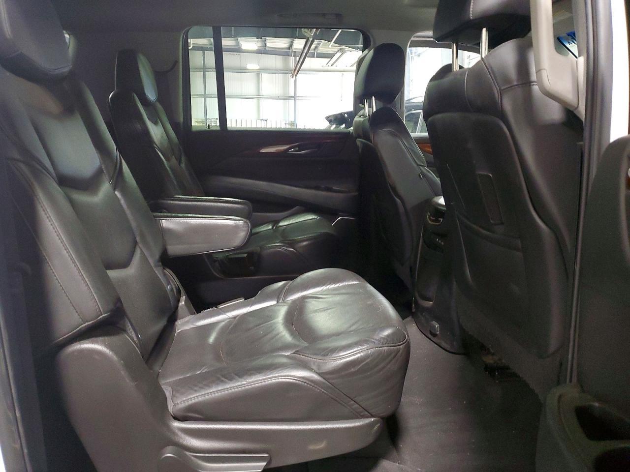 2017 Cadillac Escalade Esv Luxury - zdjęcie 11