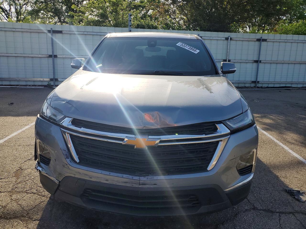 2023 Chevrolet Traverse Ls - zdjęcie 5
