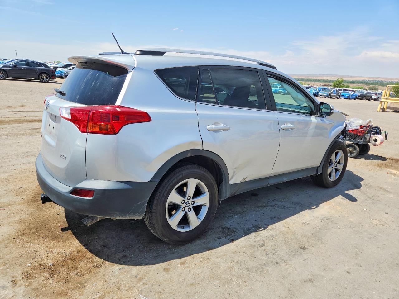 2015 Toyota Rav4 Xle - zdjęcie 3