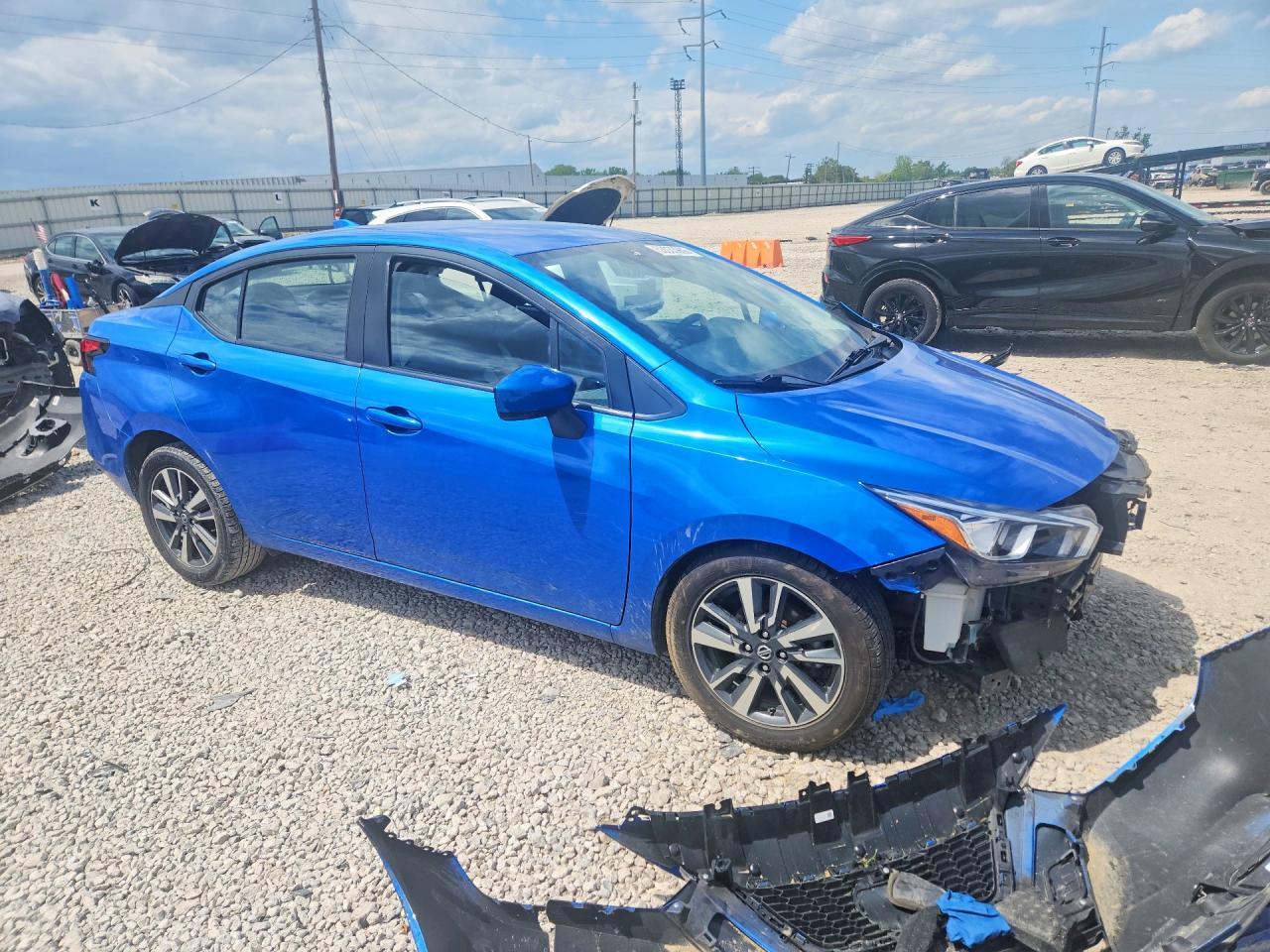 2022 Nissan Versa Sv - zdjęcie 4