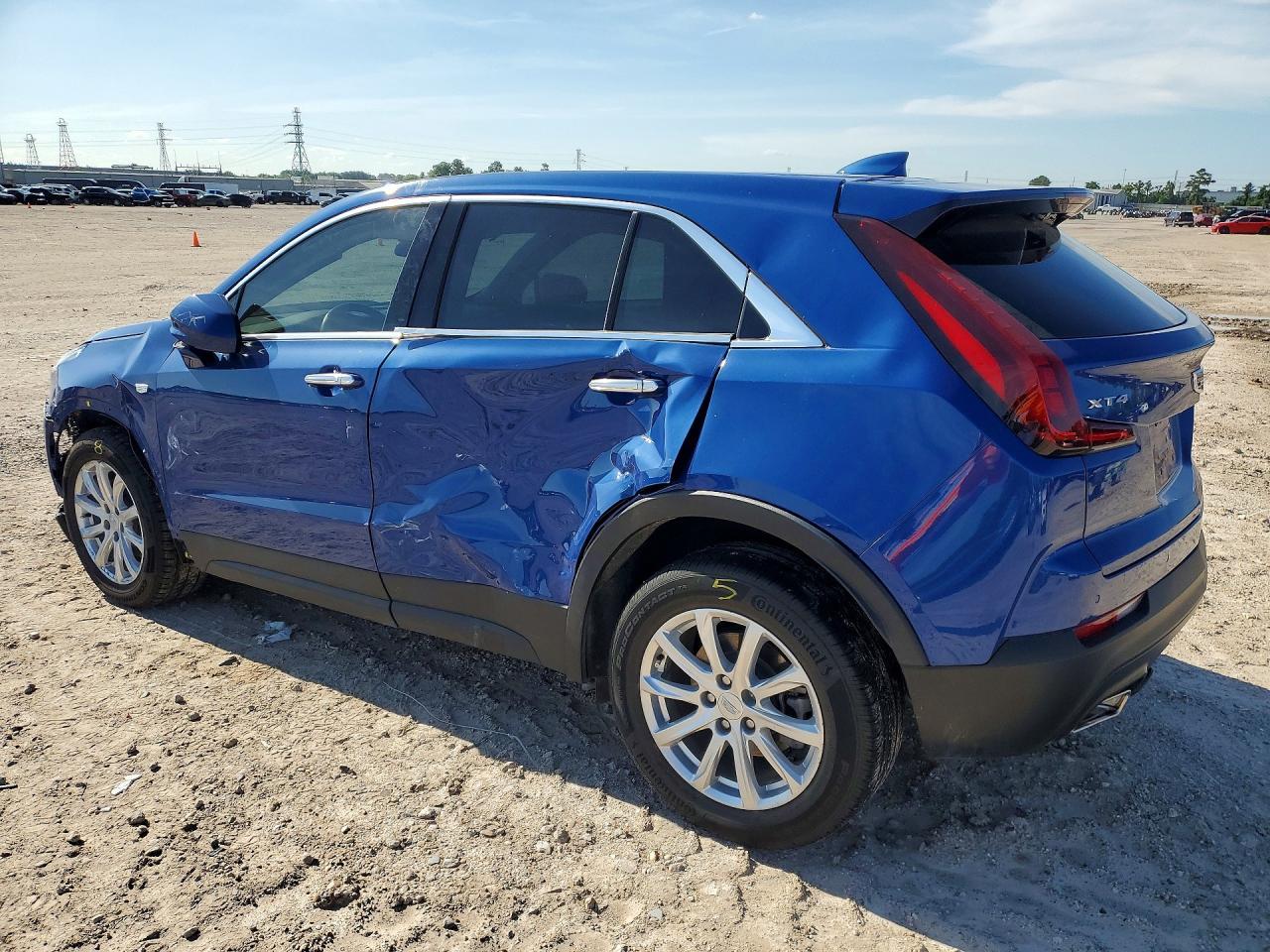 2023 Cadillac Xt4 Luxury - zdjęcie 2