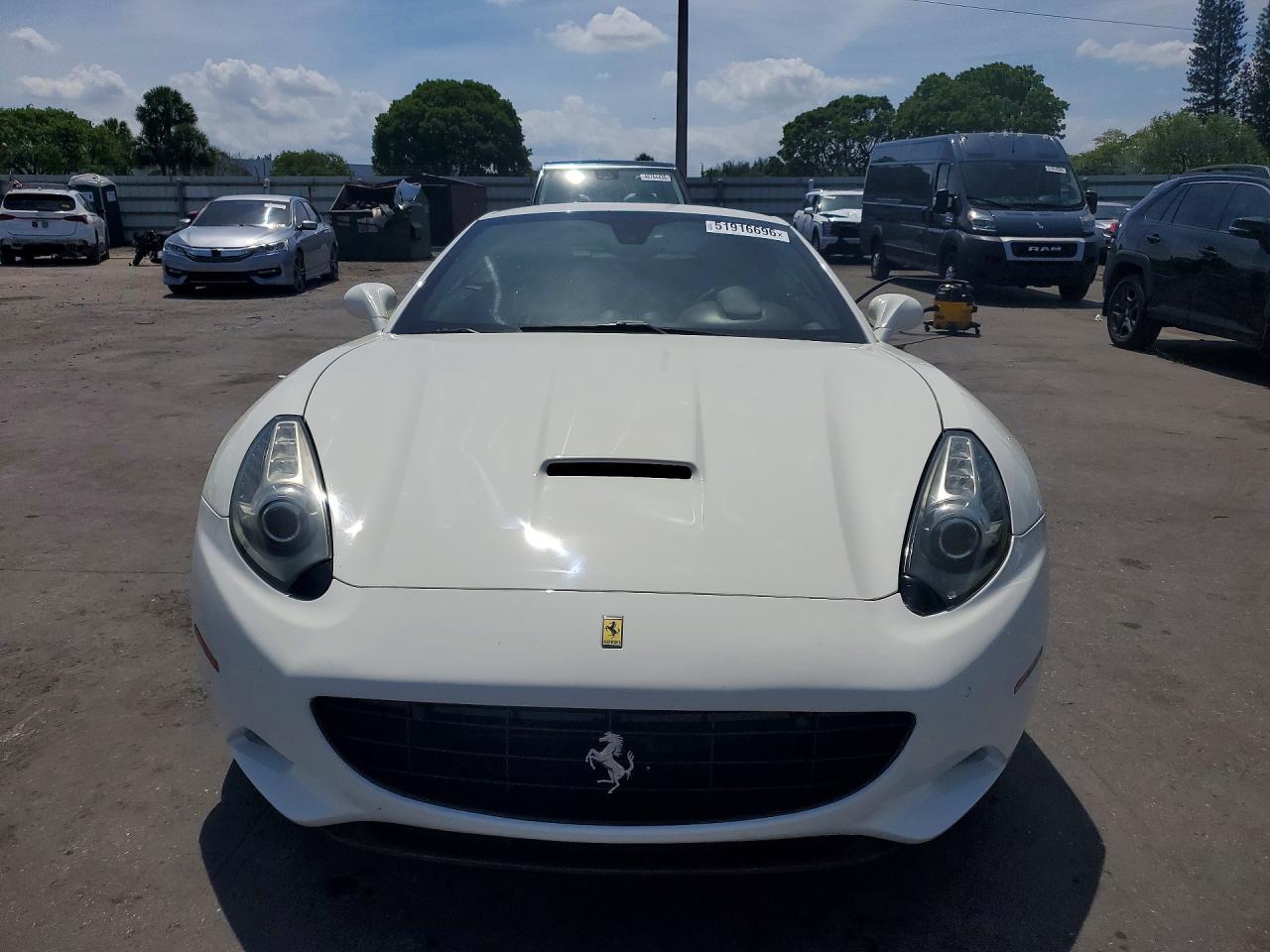 2013 Ferrari California - zdjęcie 5