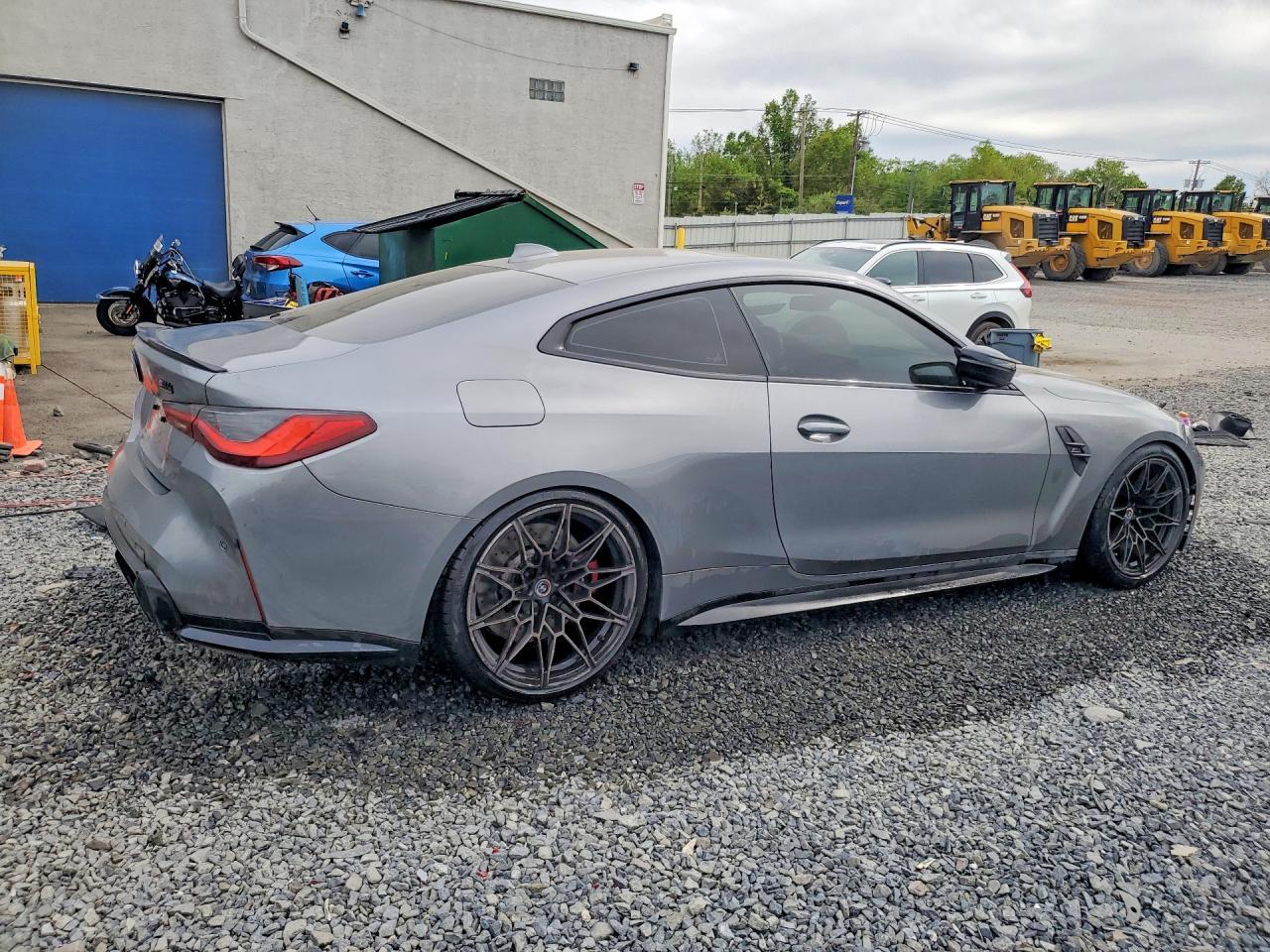 2022 BMW M4 Competition - zdjęcie 3