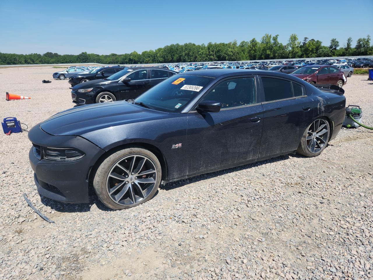 2016 Dodge Charger R - zdjęcie główne