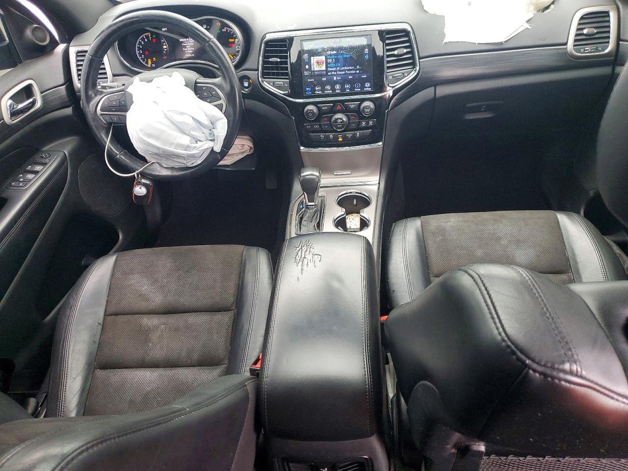 2020 Jeep Grand Cherokee Laredo - zdjęcie 8