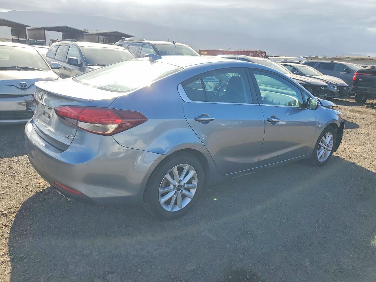 2017 Kia Forte S - zdjęcie 3