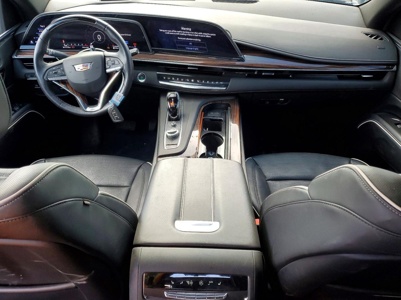 2024 Cadillac Escalade Premium Luxury - zdjęcie 8