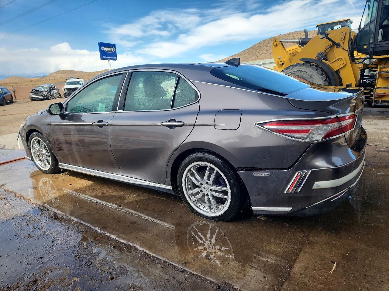 2018 Toyota Camry Xle - zdjęcie 2